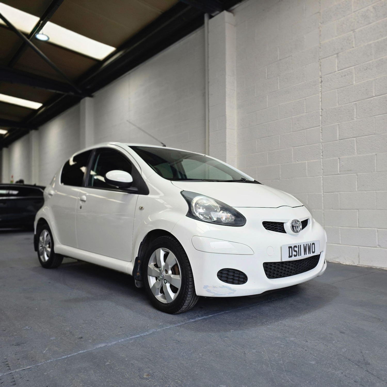 Used Toyota AYGO 2011 for sale - 76926325: Photo 1