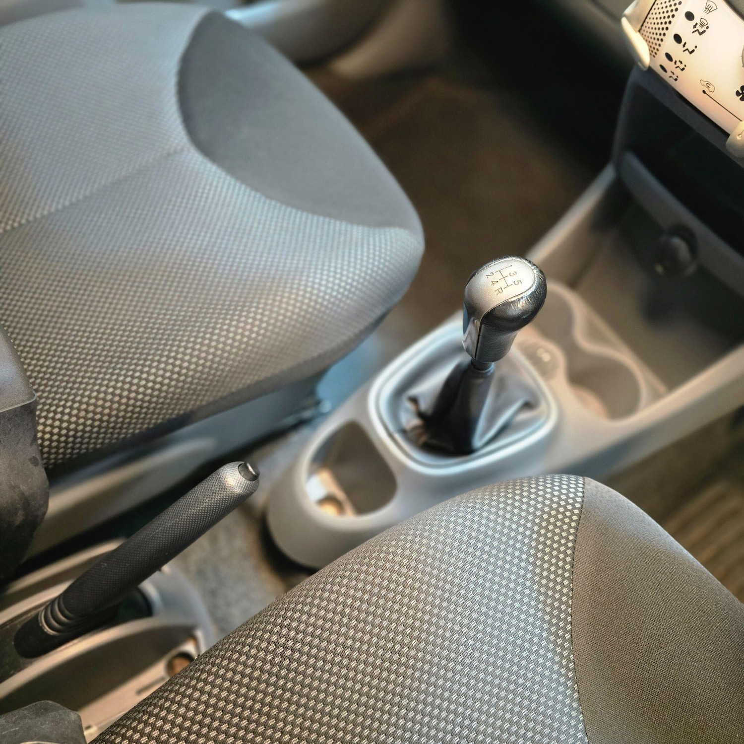 Used Toyota AYGO 2011 for sale - 76926325: Photo 25