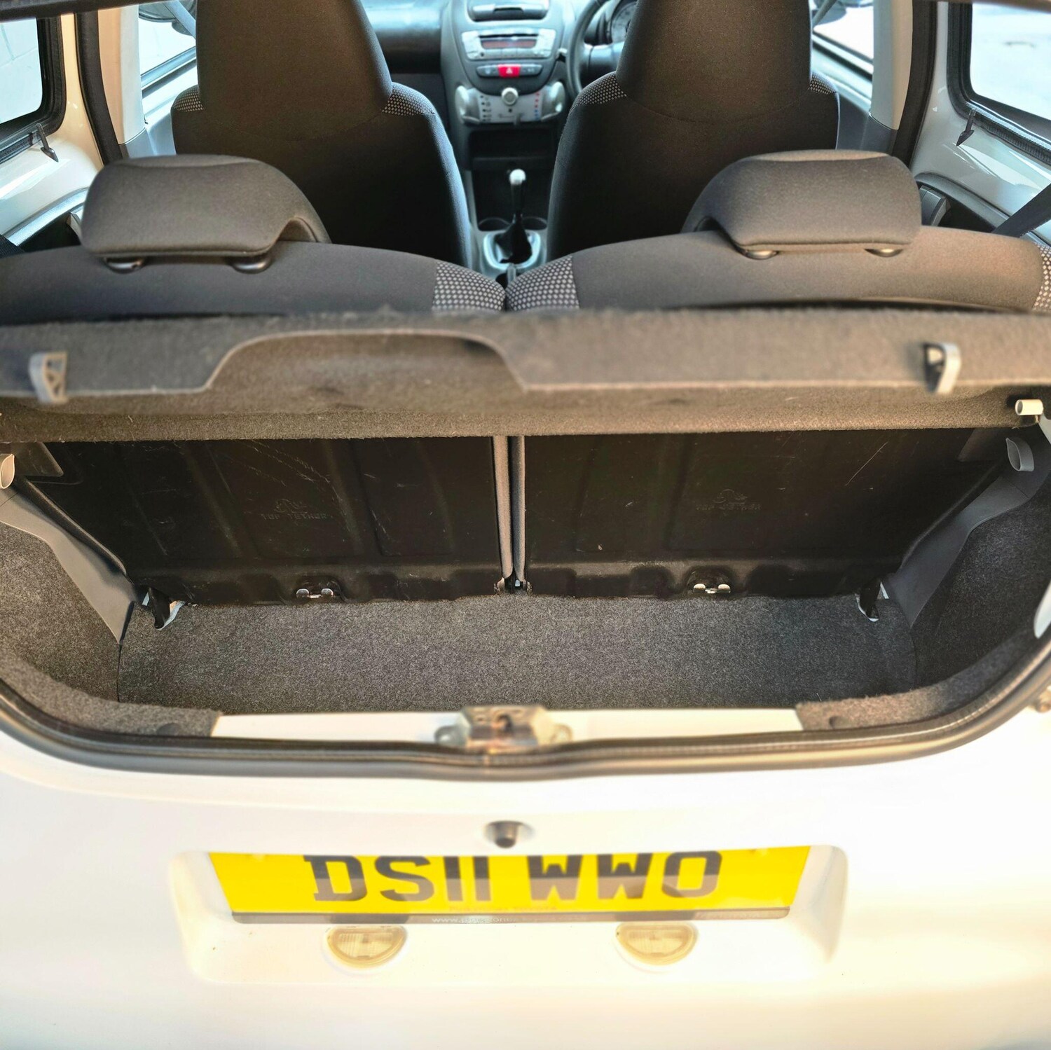 Used Toyota AYGO 2011 for sale - 76926325: Photo 40