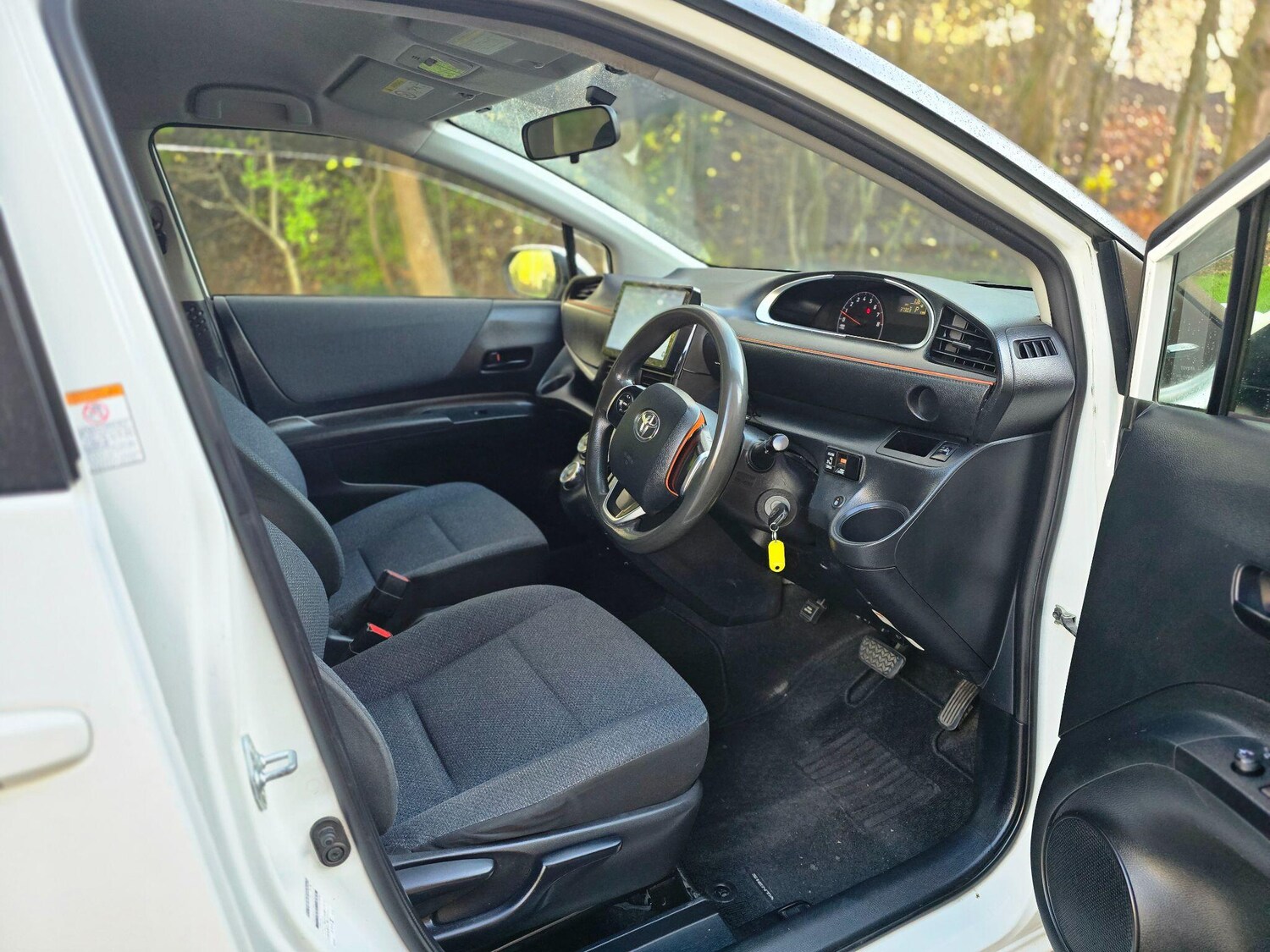 Used Toyota Sienta 2025 for sale - 76866017: Photo 13