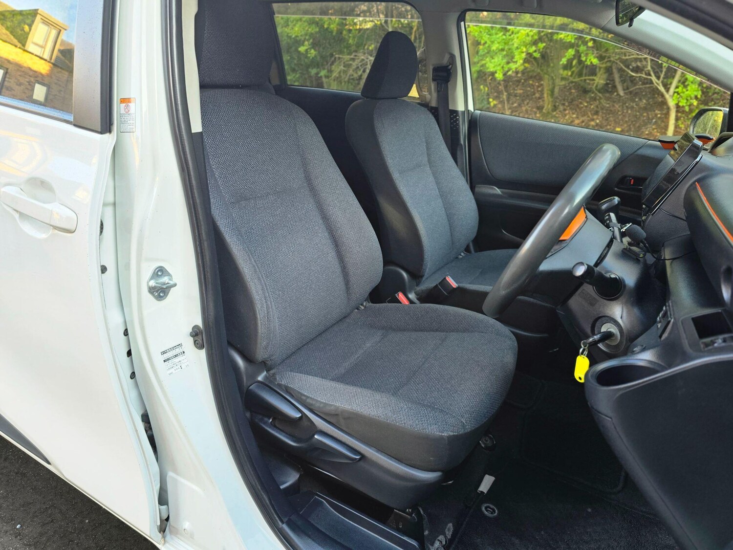 Used Toyota Sienta 2025 for sale - 76866017: Photo 14