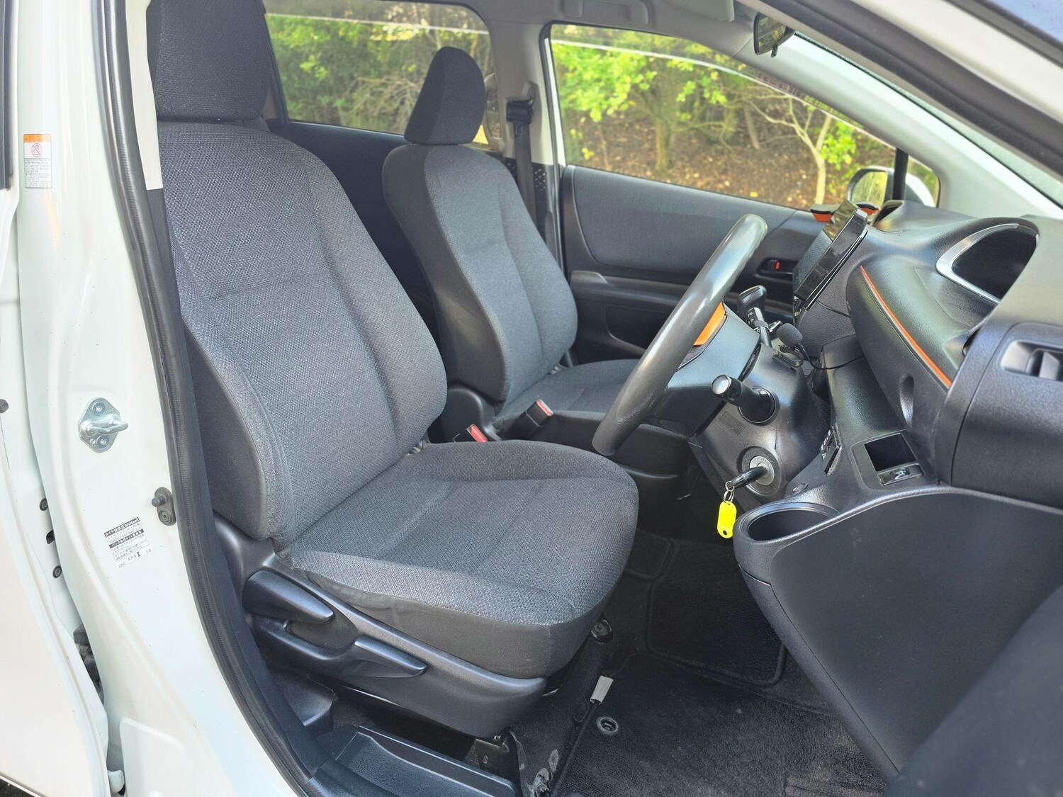 Used Toyota Sienta 2025 for sale - 76866017: Photo 15