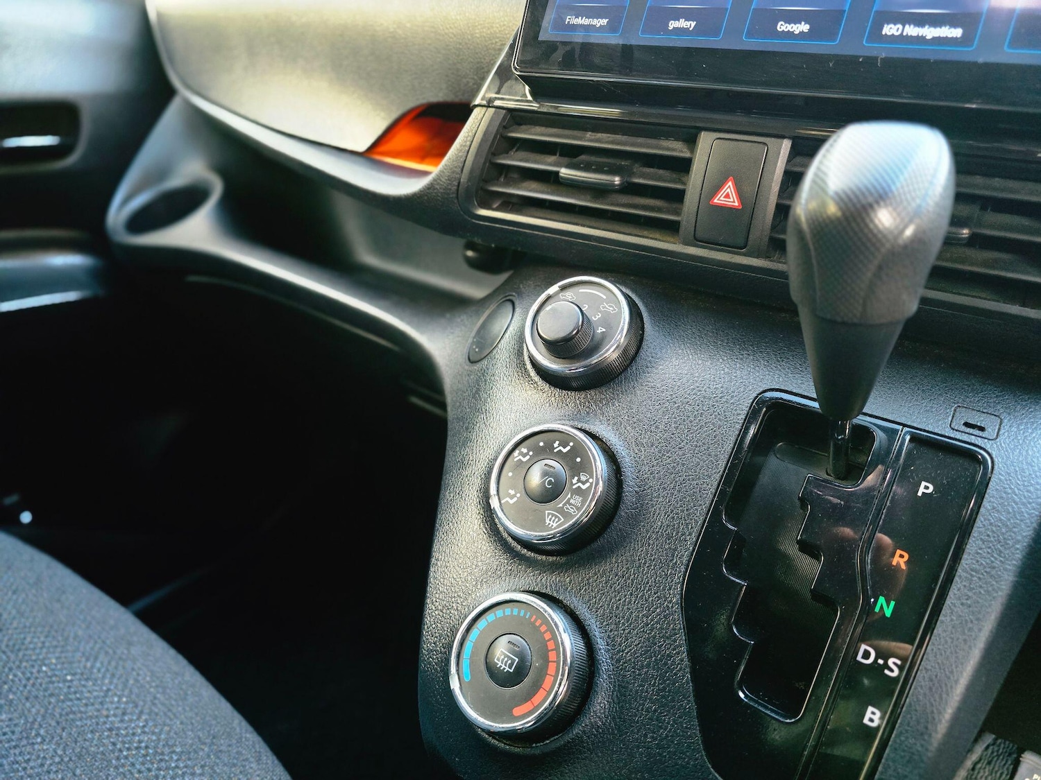 Used Toyota Sienta 2025 for sale - 76866017: Photo 17