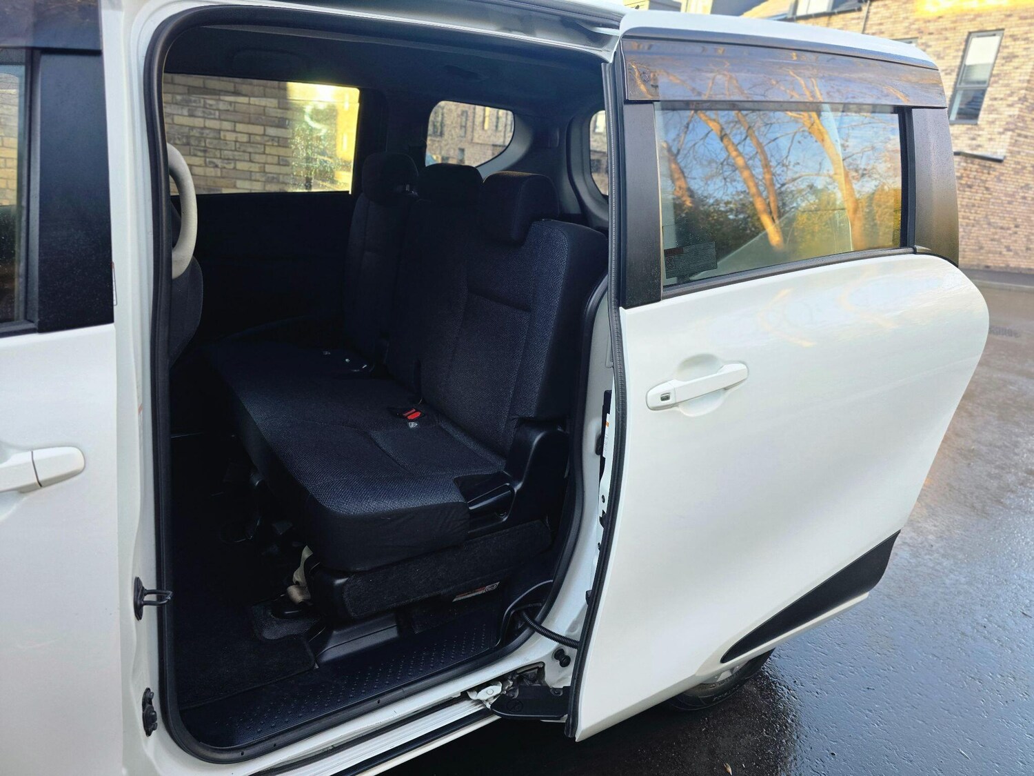 Used Toyota Sienta 2025 for sale - 76866017: Photo 22