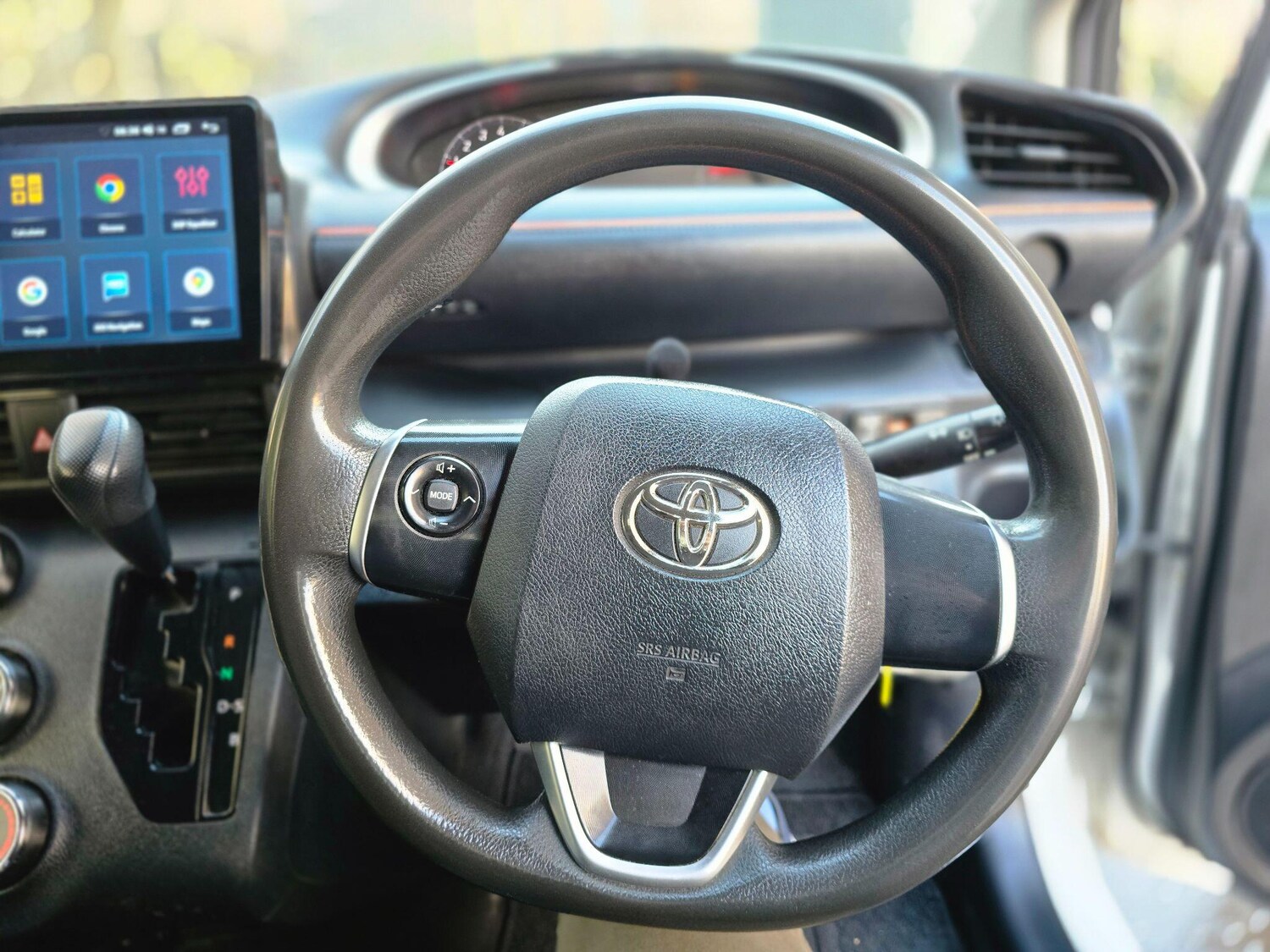 Used Toyota Sienta 2025 for sale - 76866017: Photo 36