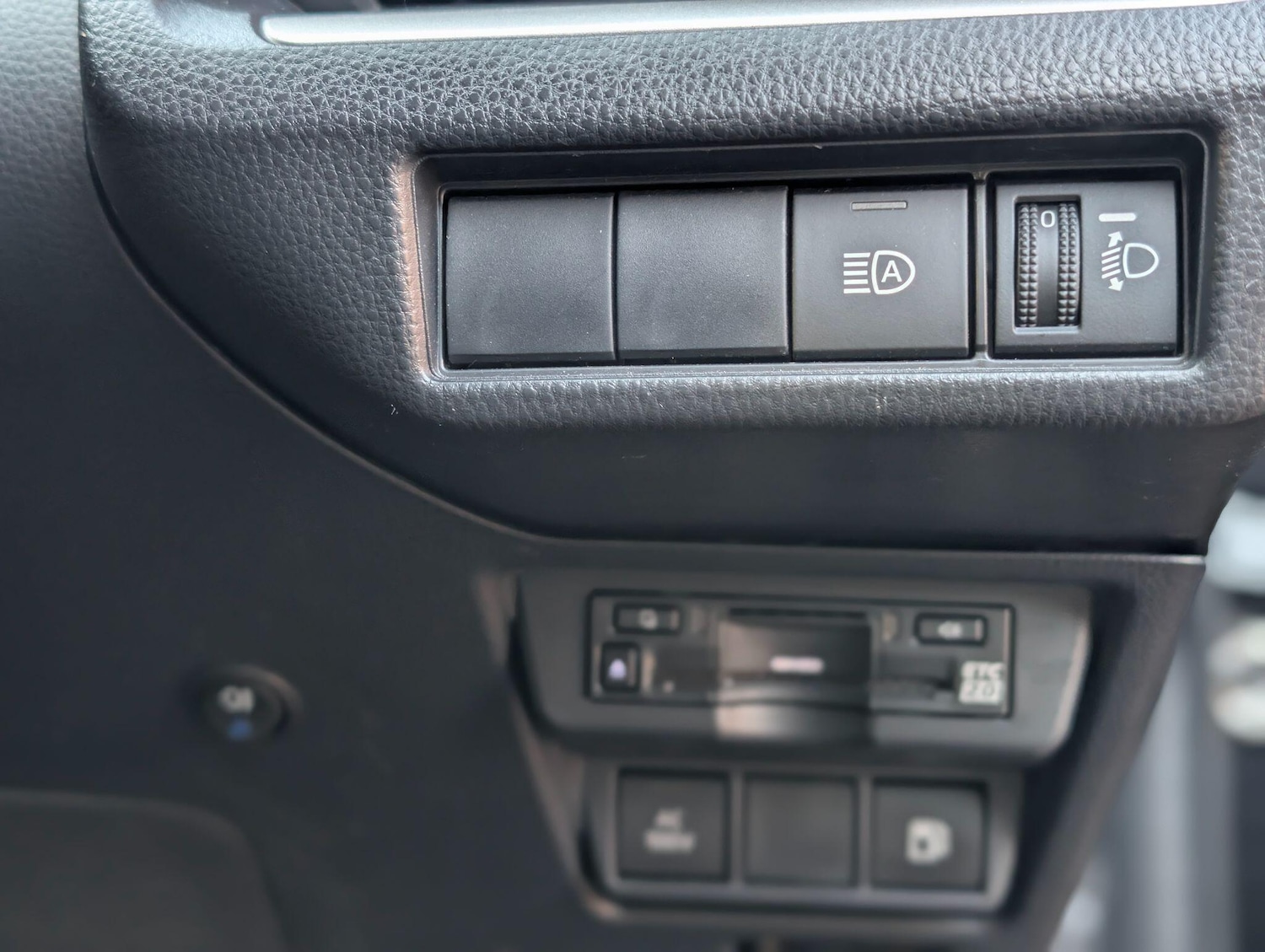 Used Toyota Prius for sale - 77784132: Photo 21