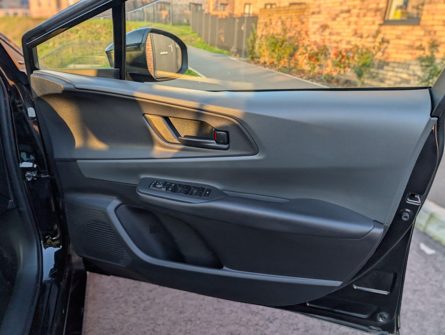 Used Toyota Prius for sale - 77784132: Photo 28