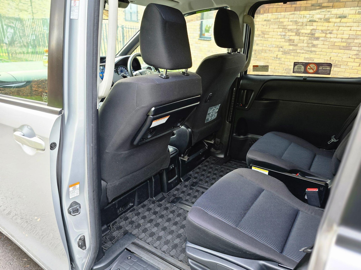 Used Toyota Noah 2024 for sale - 76865372: Photo 17