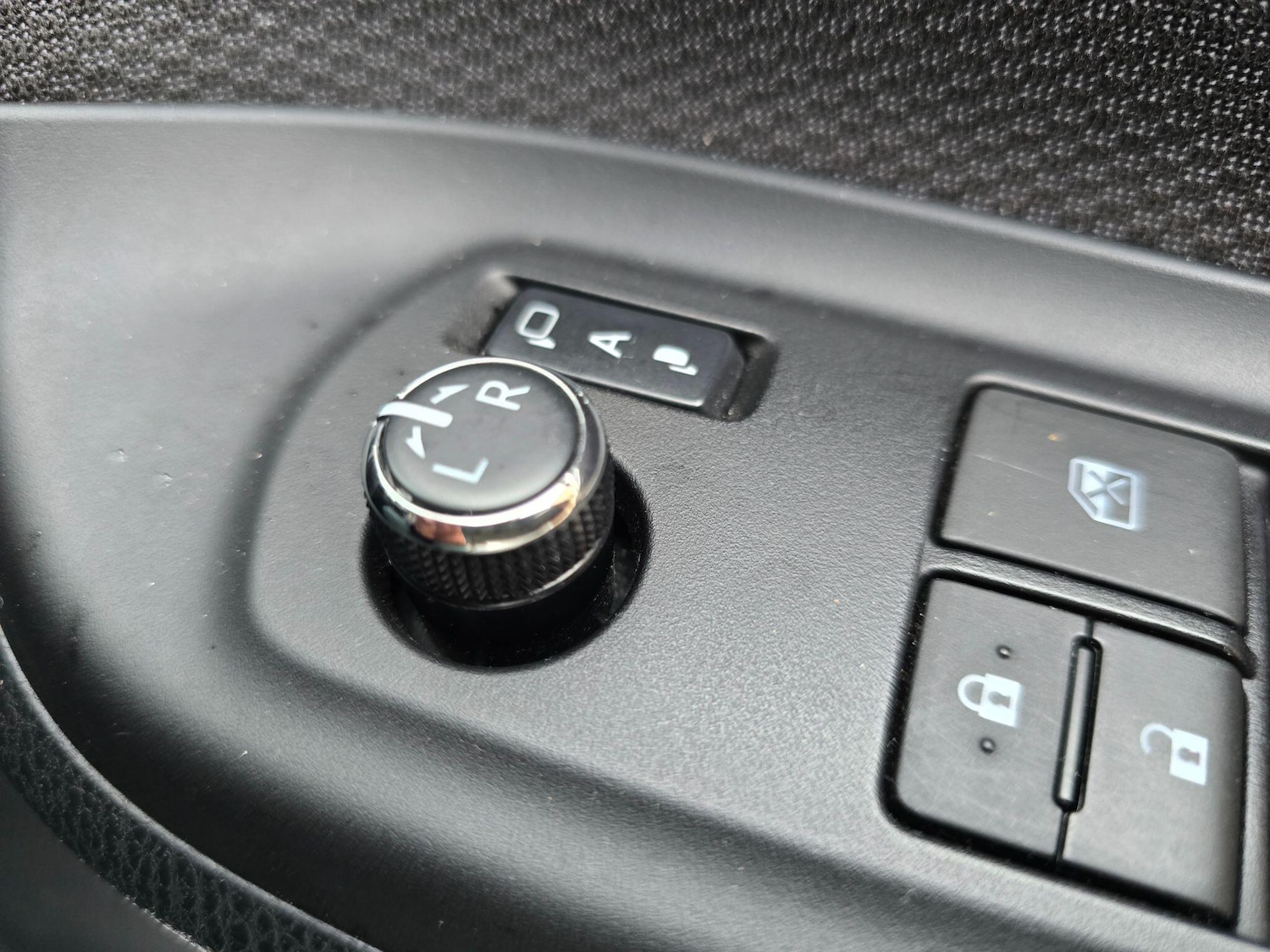 Used Toyota Noah 2024 for sale - 76865372: Photo 25