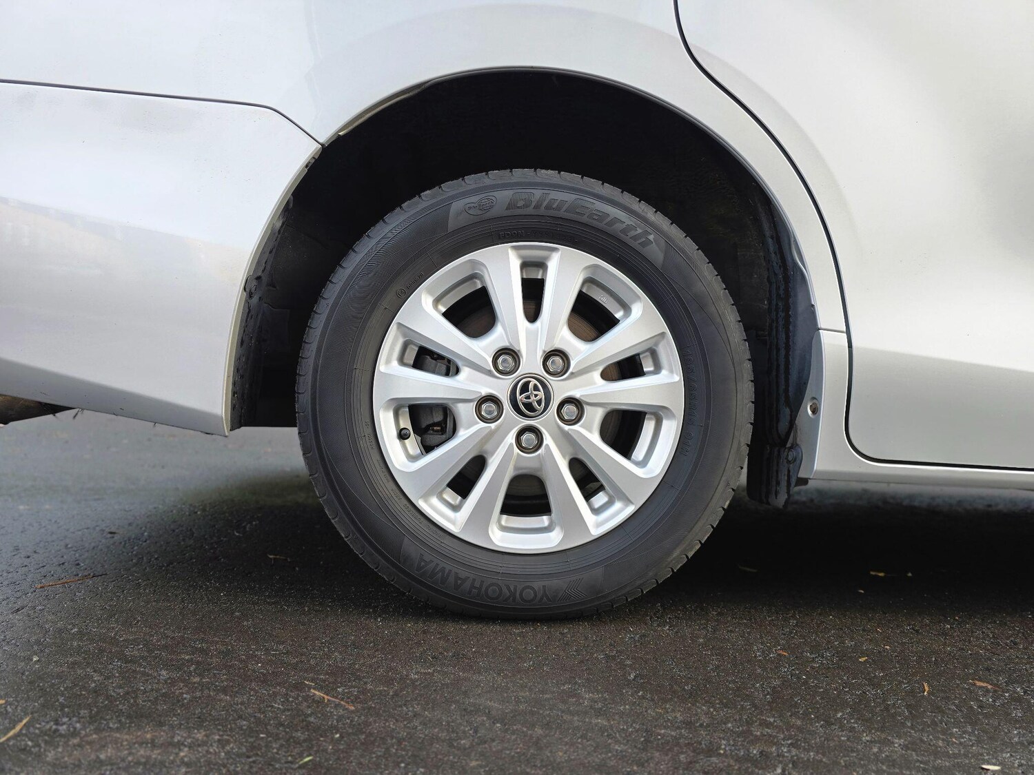 Used Toyota Noah 2024 for sale - 76865372: Photo 33