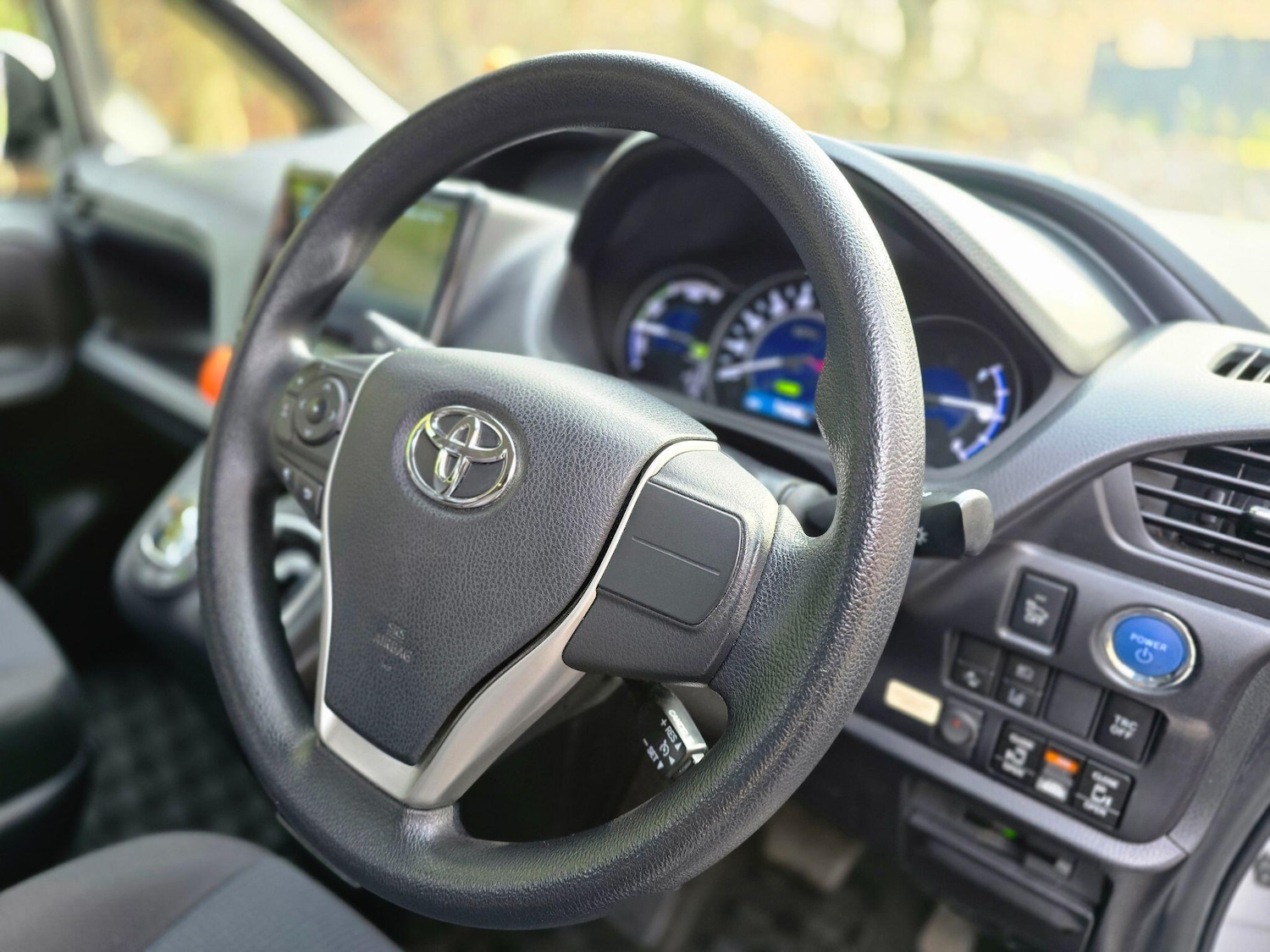 Used Toyota Noah 2024 for sale - 76865372: Photo 43