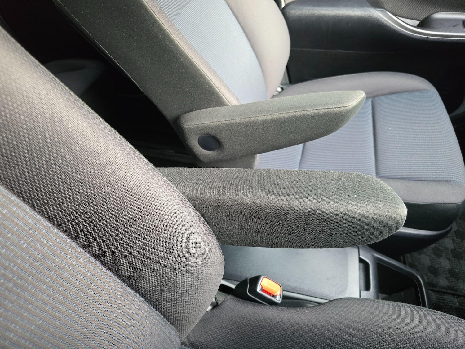 Used Toyota Noah 2024 for sale - 76865372: Photo 49