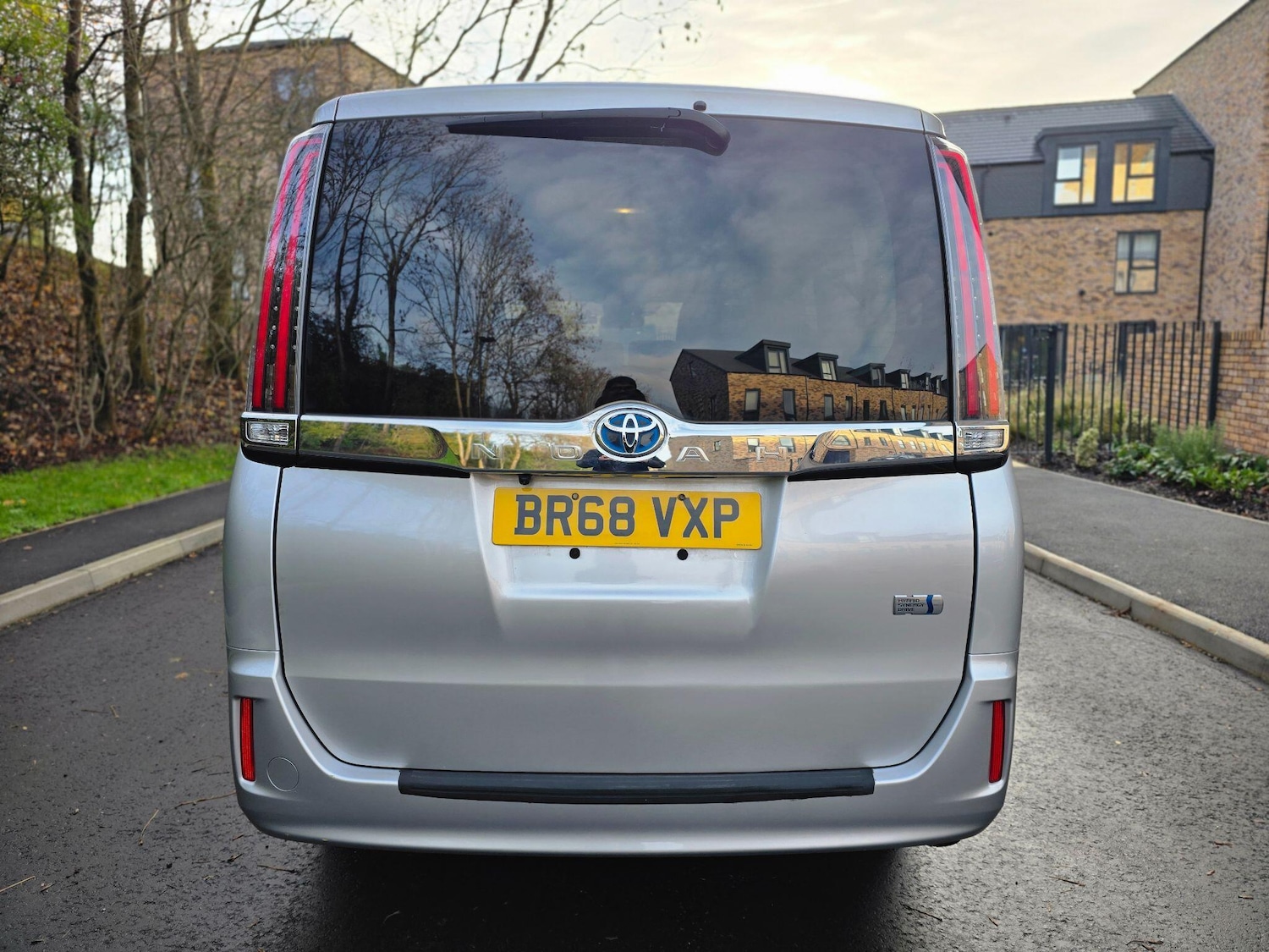 Used Toyota Noah 2024 for sale - 76865372: Photo 6
