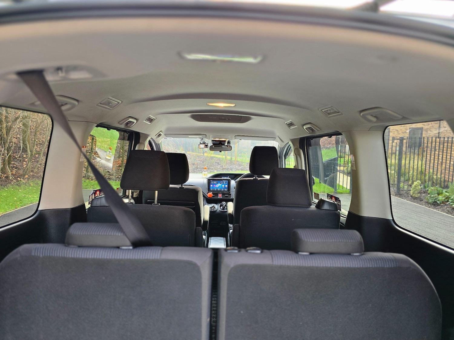 Used Toyota Noah 2024 for sale - 76865372: Photo 66