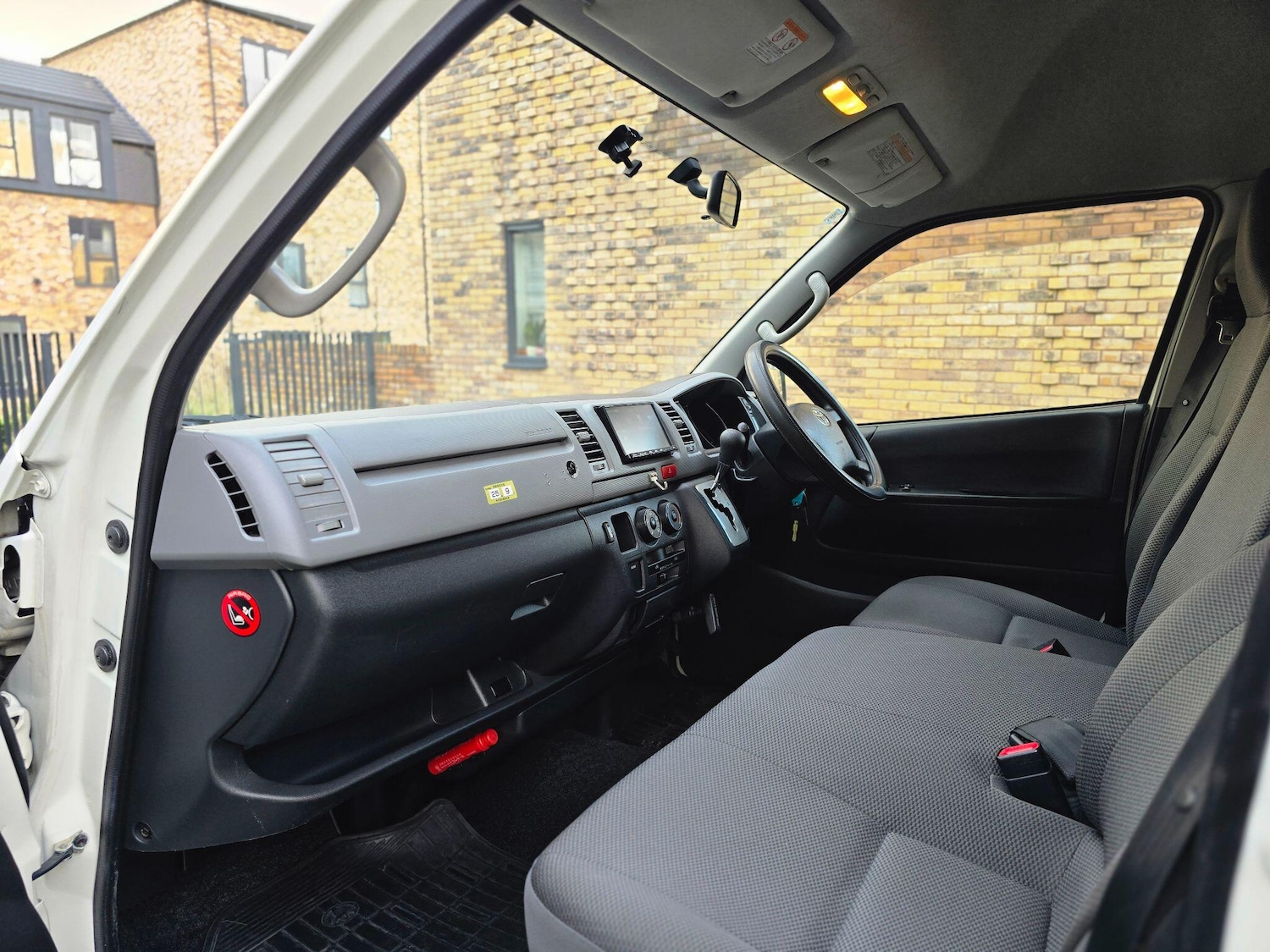 Used Toyota HiAce for sale - 76865380: Photo 37