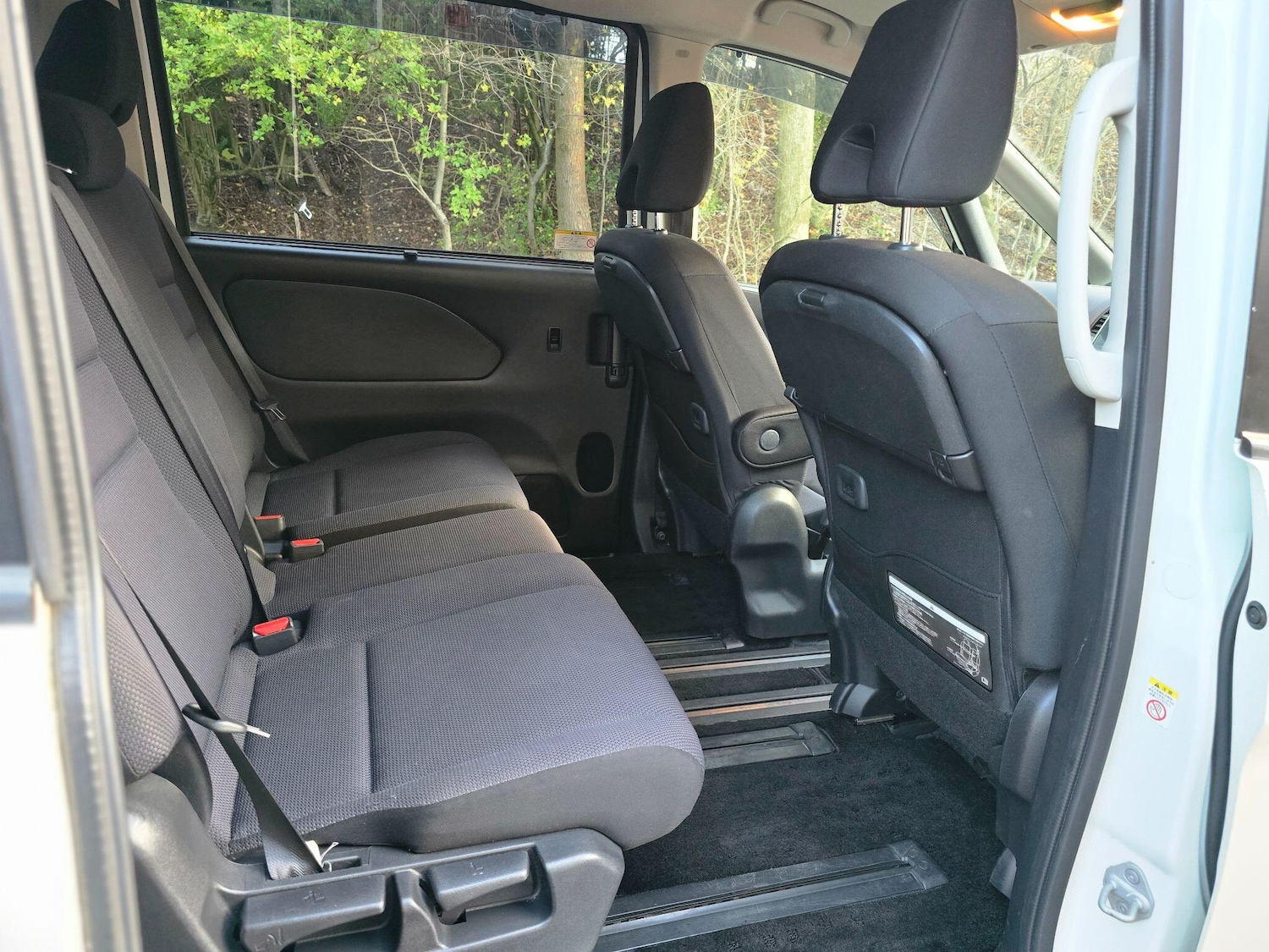 Used Nissan Serena 2024 for sale - 77320295: Photo 15