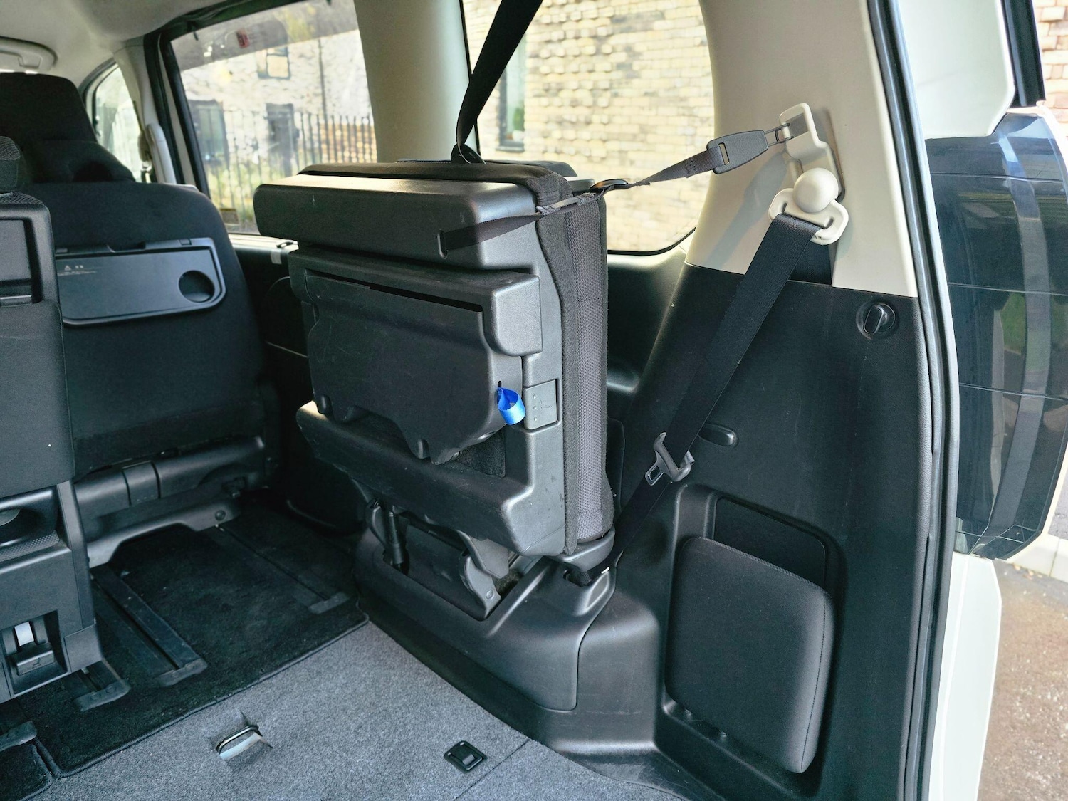 Used Nissan Serena 2024 for sale - 77320295: Photo 19