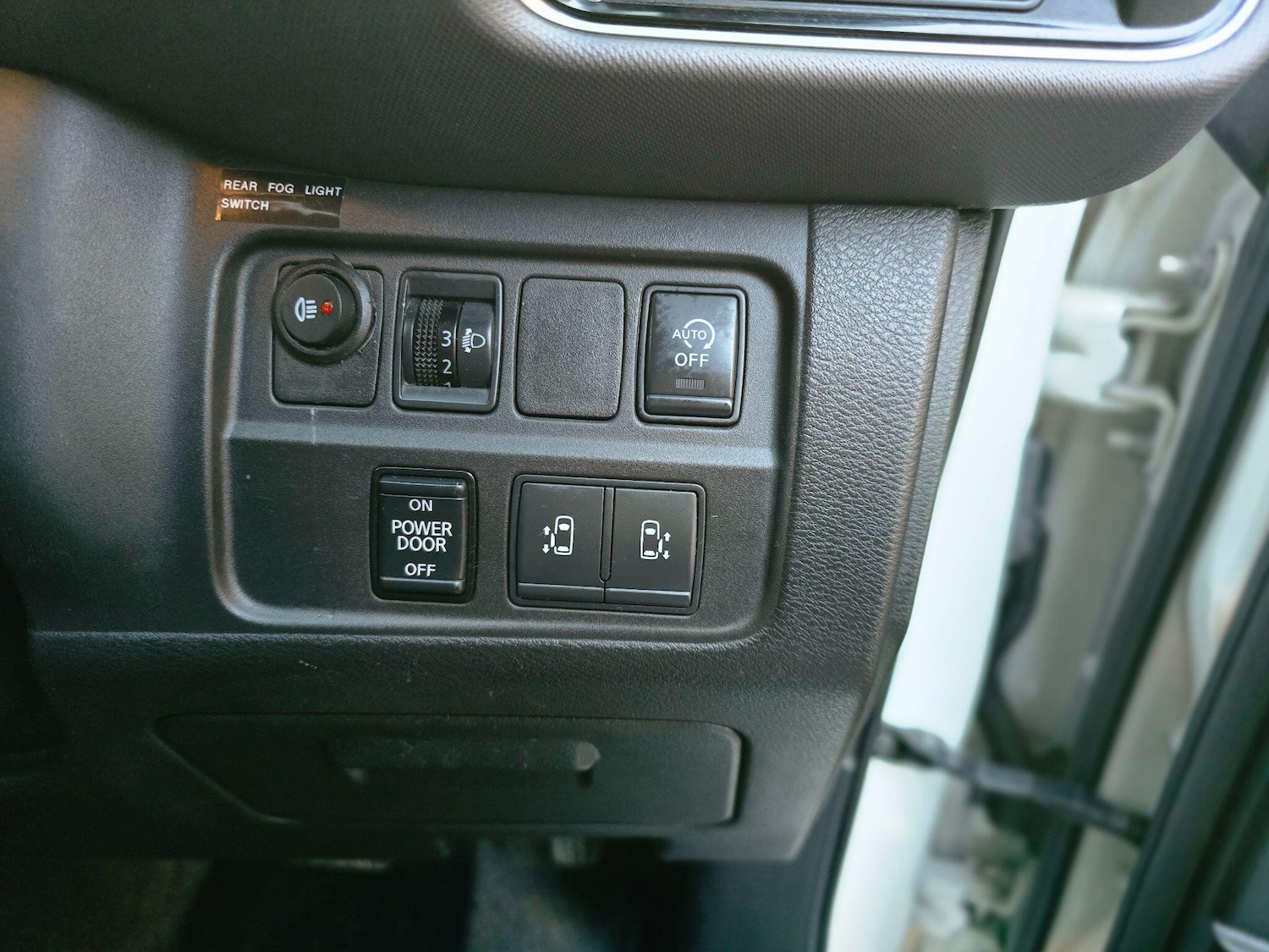 Used Nissan Serena 2024 for sale - 77320295: Photo 23