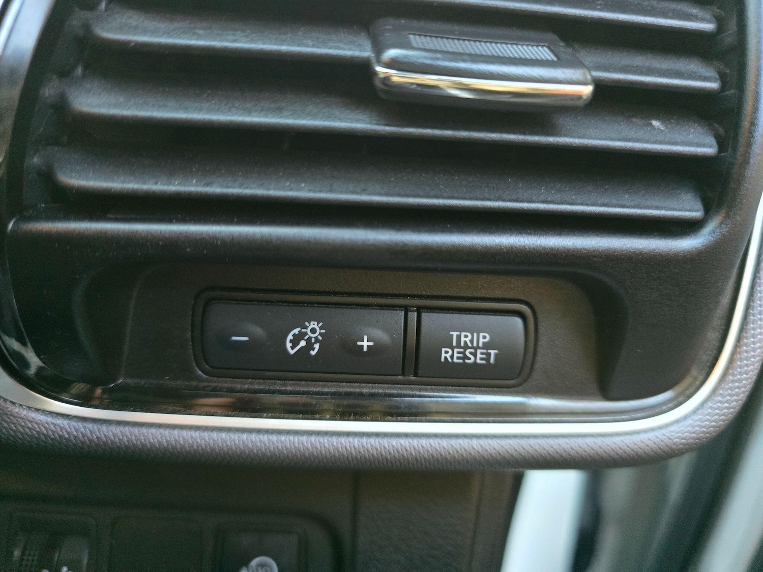 Used Nissan Serena 2024 for sale - 77320295: Photo 24