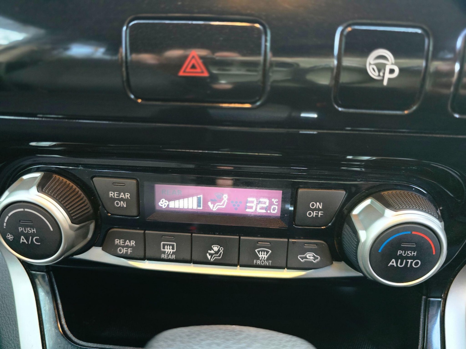 Used Nissan Serena 2024 for sale - 77320295: Photo 35