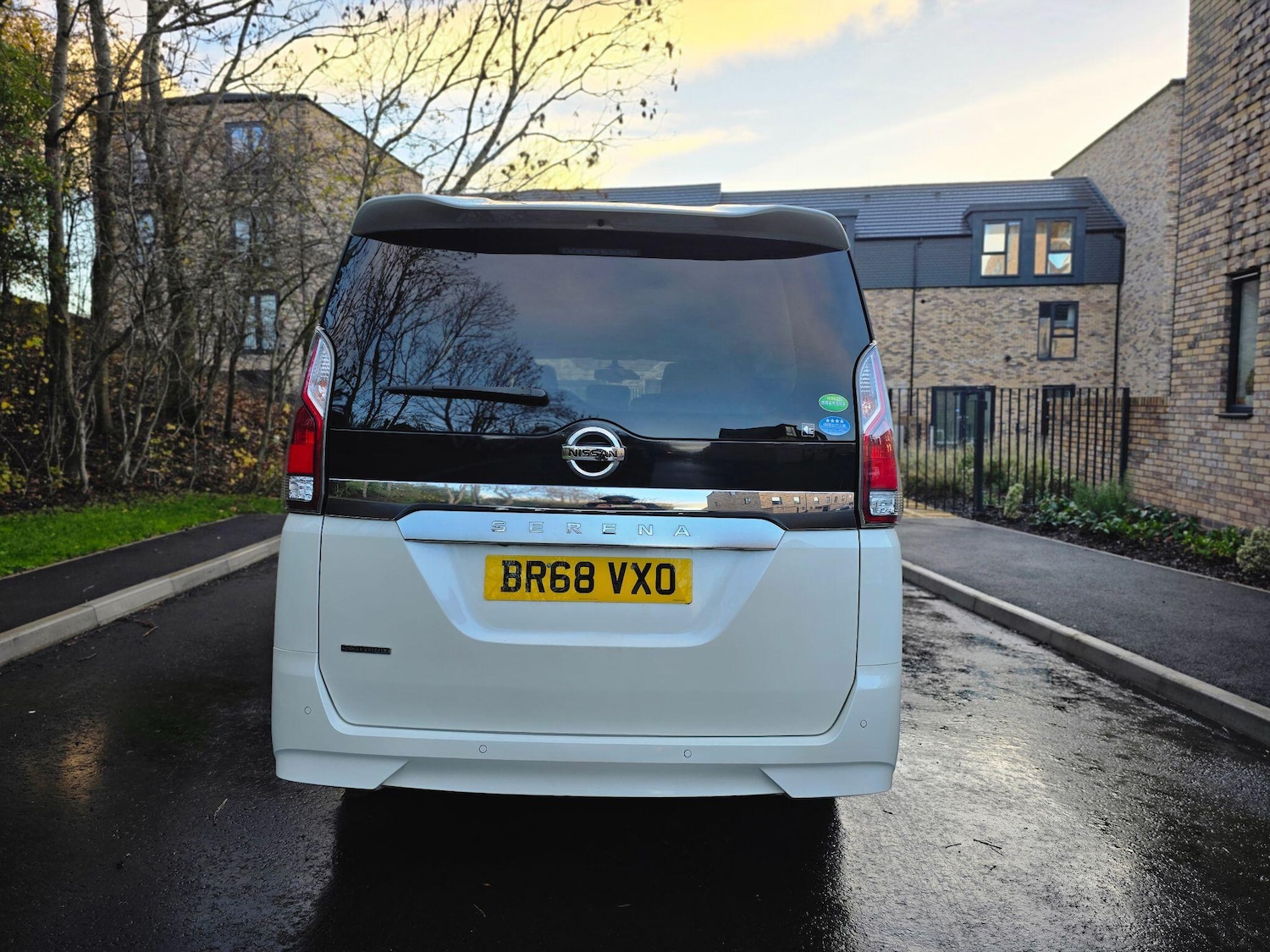 Used Nissan Serena 2024 for sale - 77320295: Photo 8