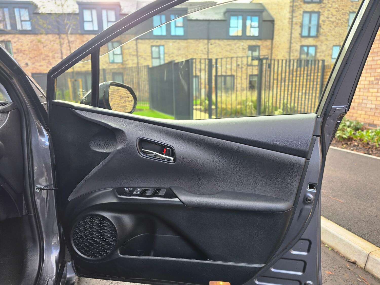 Used Toyota Prius for sale - 76865498: Photo 44