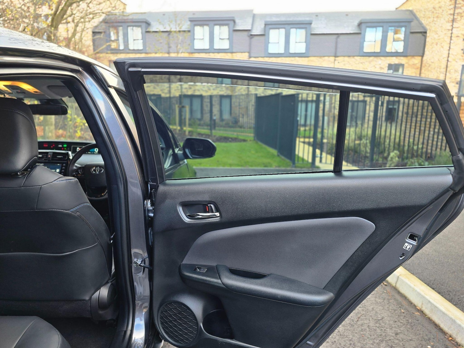 Used Toyota Prius for sale - 76865498: Photo 45