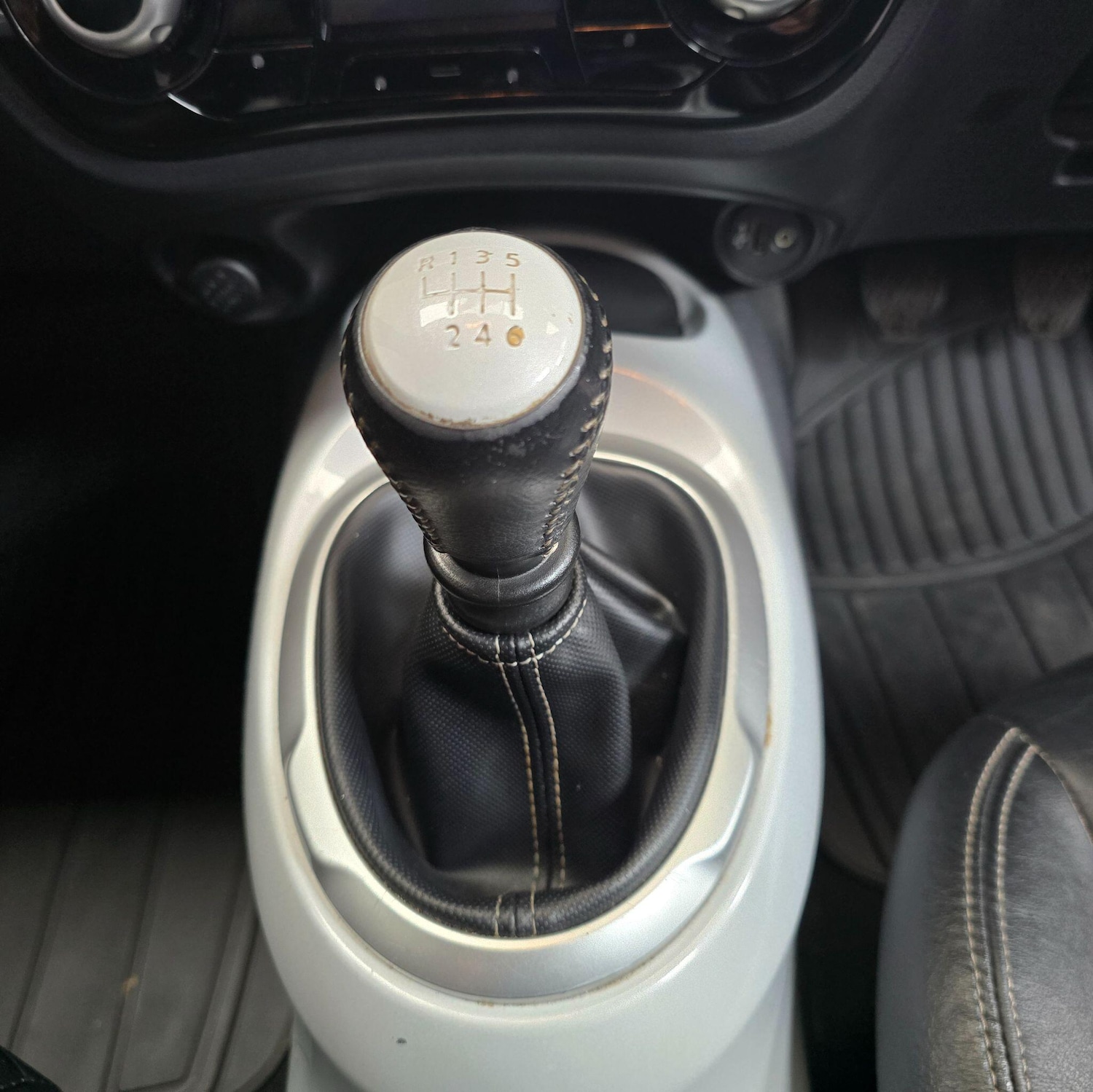 Used Nissan Juke 2014 for sale - 76691157: Photo 10