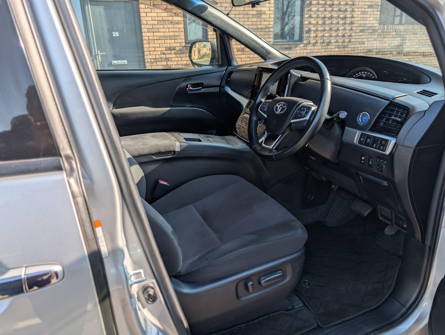 Used Toyota Estima for sale - 77783921: Photo 12