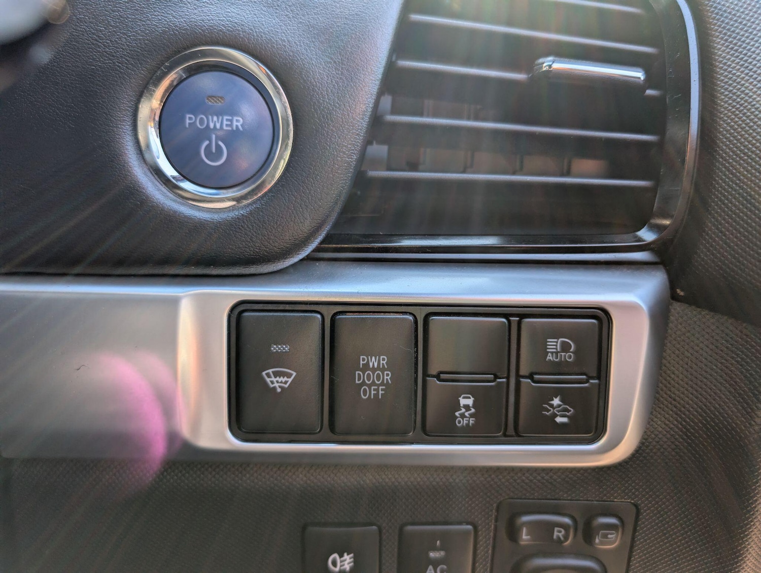 Used Toyota Estima for sale - 77783921: Photo 28