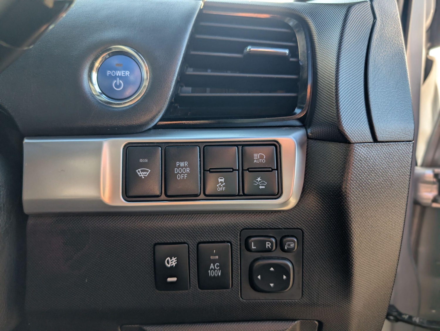 Used Toyota Estima for sale - 77783921: Photo 40