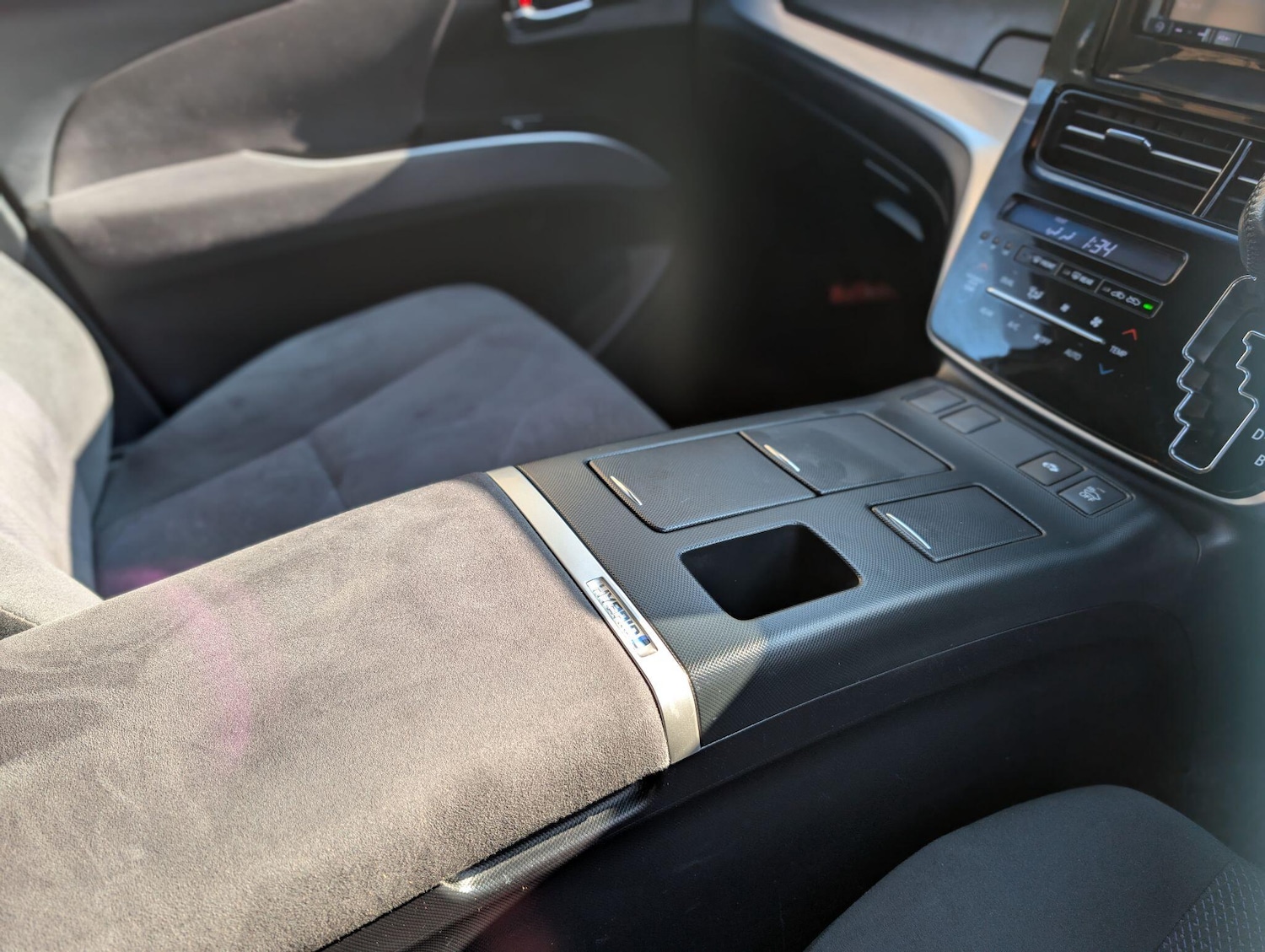 Used Toyota Estima for sale - 77783921: Photo 64