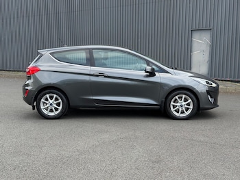 Used Ford Fiesta 2017 for sale - 78822371: Photo