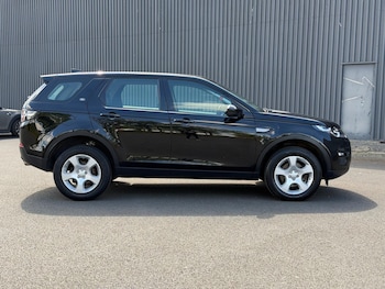 Used Land Rover Discovery Sport 2019 for sale - 78822421: Photo