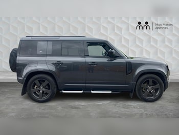 Used Land Rover Defender 110 2023 for sale - 78123262: Photo