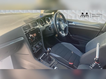 Used Volkswagen Golf 2018 for sale - 78767505: Photo