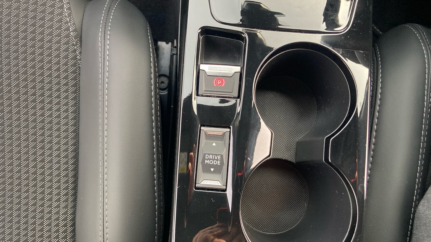 Used Peugeot 208 2022 for sale - 77678524: Photo 24