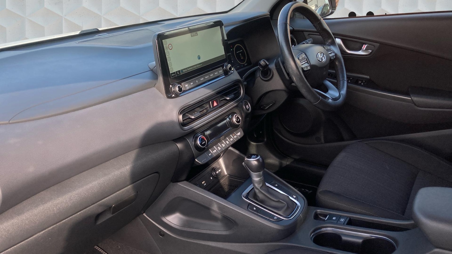 Used Hyundai KONA 2021 for sale - 77678514: Photo 2