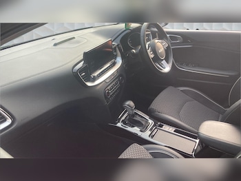 Used Kia XCeed 2024 for sale - 77678508: Photo