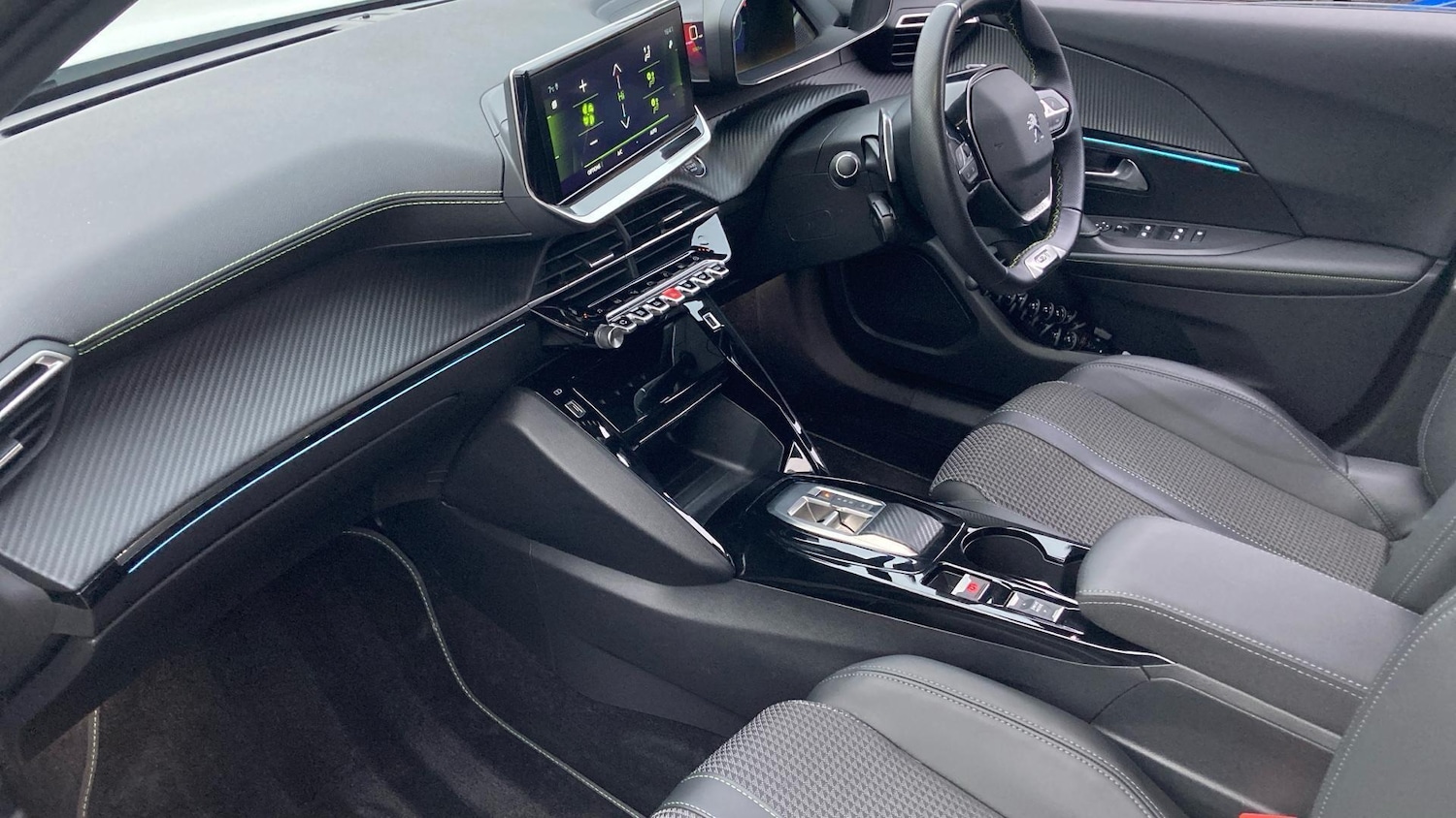 Used Peugeot 2008 2023 for sale - 77678527: Photo 2