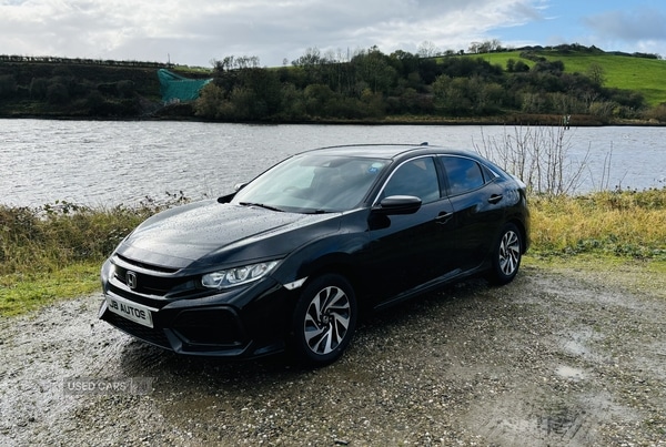 Used Honda Civic 2017 for sale - 76338220: Photo 3