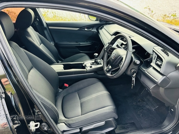 Used Honda Civic 2017 for sale - 76338220: Photo 4