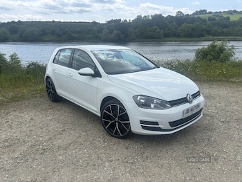 Volkswagen - Golf