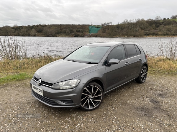 Used Volkswagen Golf 2017 for sale - 76729628: Photo 2