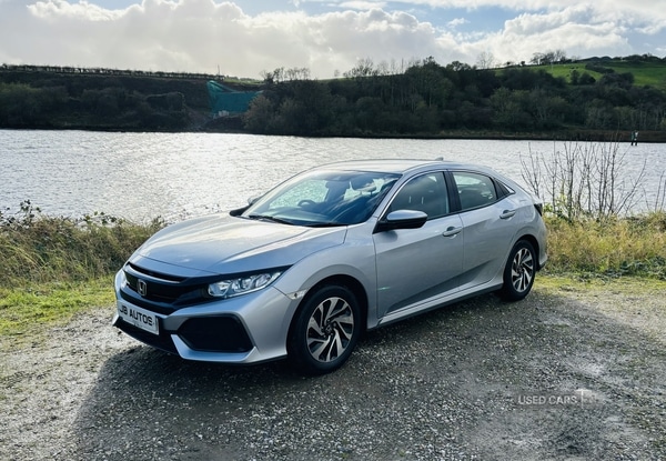 Used Honda Civic 2019 for sale - 76350260: Photo 2