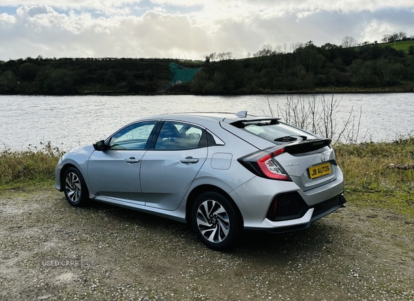 Used Honda Civic 2019 for sale - 76350260: Photo 5