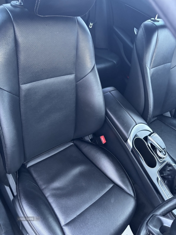 Used Mercedes-Benz C Class 2015 for sale - 77268610: Photo 6