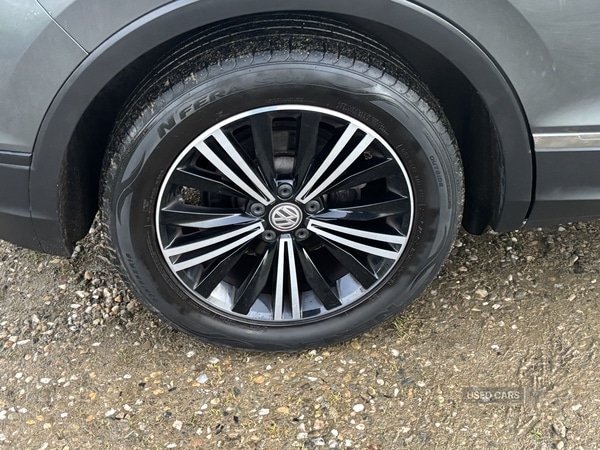 Used Volkswagen Tiguan 2018 for sale - 76608622: Photo 6