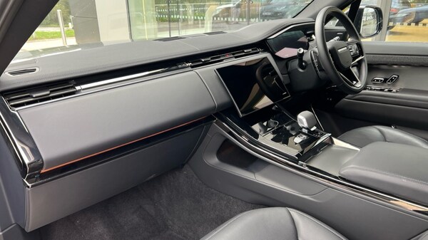 Used Land Rover Range Rover Sport 2023 for sale - 76008309: Photo 9