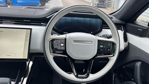 Used Land Rover Range Rover Sport 2024 for sale - 76008286: Photo 15